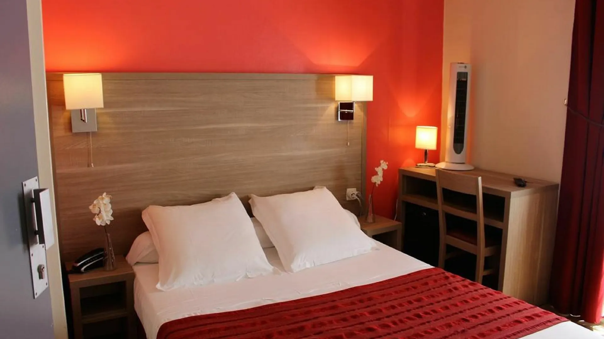 Amadeus Hotel Paris France