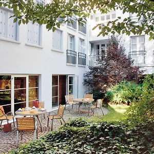 4* Apart Otel Adagio Montmartre
