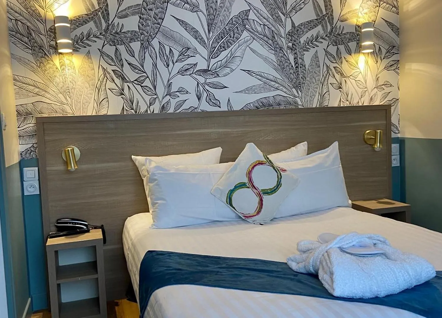 Amadeus Hotel Paris