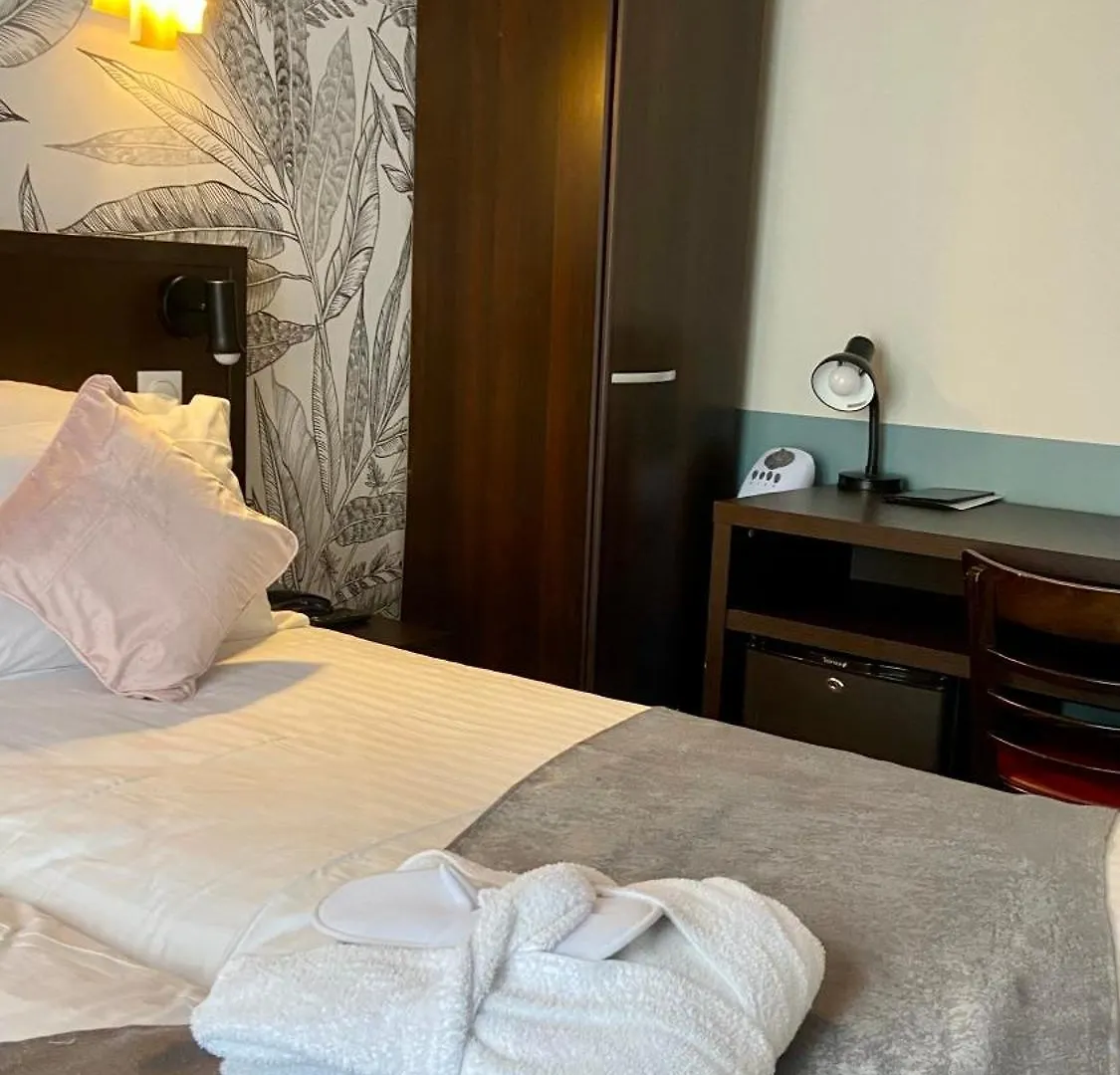 Amadeus Hotel Paris 3*,  France