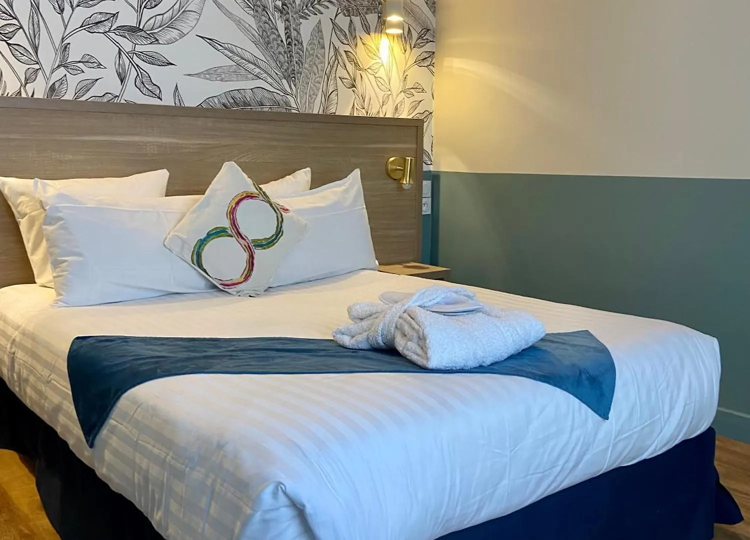 Amadeus Hotel Paris
