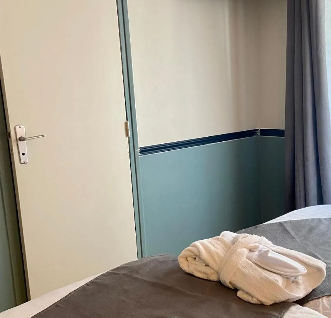 Amadeus Hotel Paris France