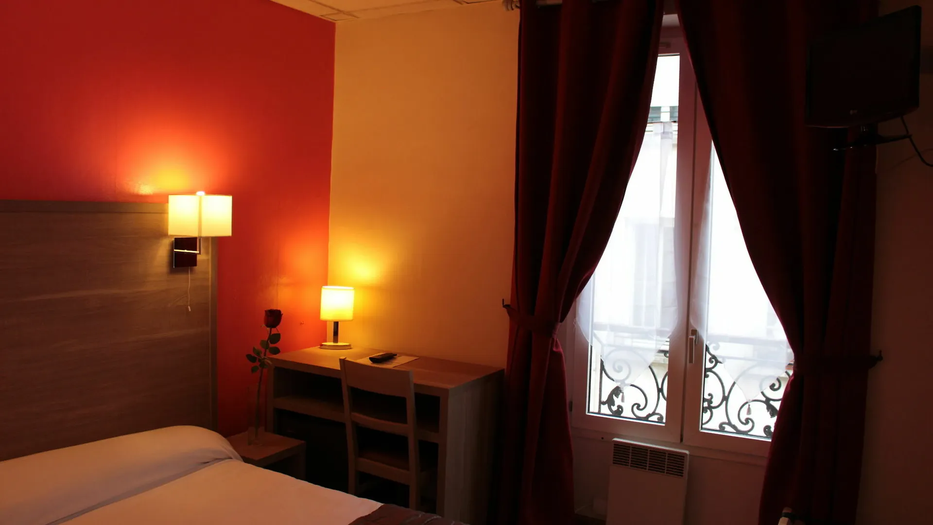 Amadeus Hotel Paris 3*,  France